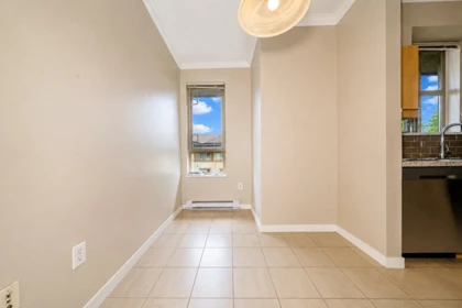 Walk-In Closet Photo of 3415 5119 Garden City Road, Richmond, BC