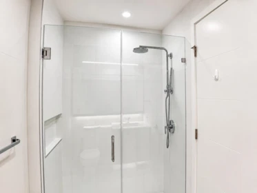 Guest Bathroom Photo of 1804 6511 Sussex Avenue, Burnaby, BC