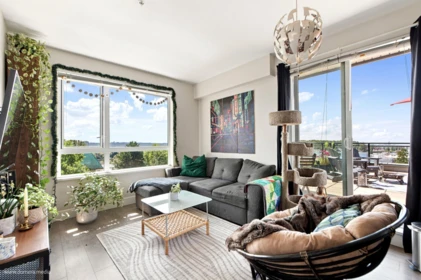 Office / Den Photo of 304 1306 Fifth Avenue, New Westminster, BC