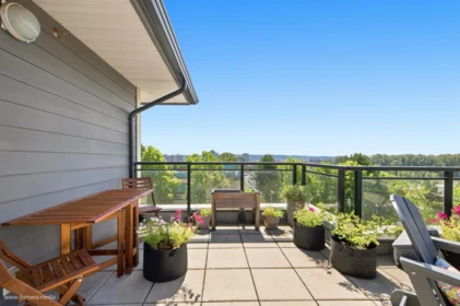 Outdoor Deck Photo of 304 1306 Fifth Avenue, New Westminster, BC