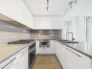 505 6658 Dow Avenue, Burnaby, BC, Burnaby — Apartment/Condo for sale