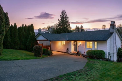 3712 Old Clayburn Road, Abbotsford, BC, Abbotsford — Single Family Residence for sale