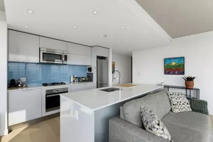 Kitchen Island Photo of 2804 108 W Cordova Street, Vancouver, BC