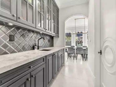 Kitchen Island Photo of 16375 30b Avenue, Surrey, BC