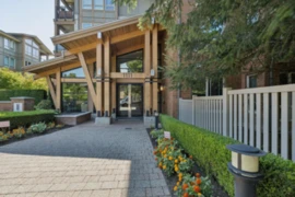 203 1111 E 27th Street, North Vancouver, BC