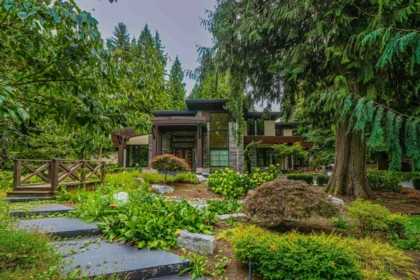 13262 Woodcrest Drive, Surrey, BC, Surrey — Single Family Residence for sale