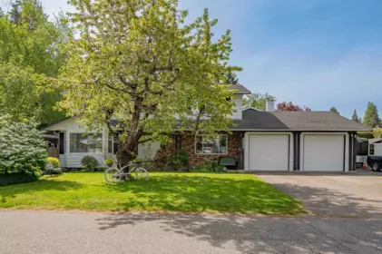 4898 205a Street, Langley, BC, Langley — Single Family Residence for sale