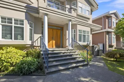 1437 E 58th Avenue, Vancouver, BC, Vancouver — Single Family Residence for sale