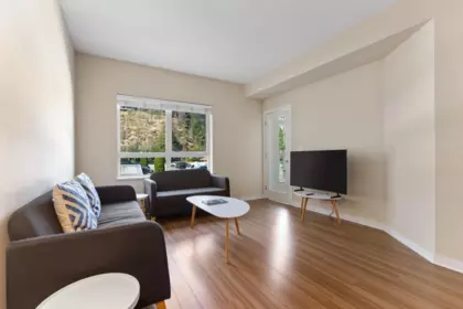 202 7445 Frontier Street, Pemberton, BC, Pemberton — Apartment/Condo for sale