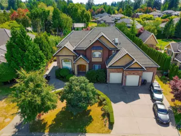 Family Room Photo of 13978 23a Avenue, Surrey, BC
