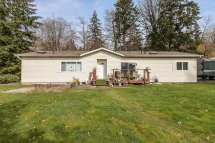 12954 Mill Street, Maple Ridge, BC, Maple Ridge — Single Family Residence for sale