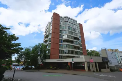 Hot Tub / Spa Photo of 203 1675 Hornby Street, Vancouver, BC