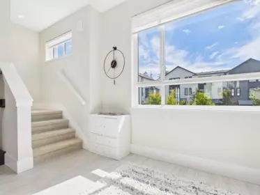 Entry Foyer Photo of 37 16589 25 Avenue, Surrey, BC