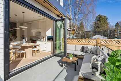 Kitchen Photo of 2 3036 W 13th Avenue, Vancouver, BC
