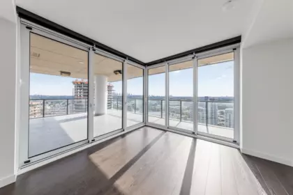 Kitchen Island Photo of 3609 4880 Lougheed Highway, Burnaby, BC