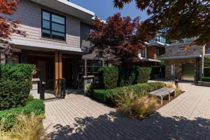204 1055 Ridgewood Drive, North Vancouver, BC, North Vancouver — Townhouse for sale