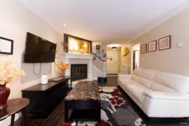 110 777 Eighth Street, New Westminster, BC