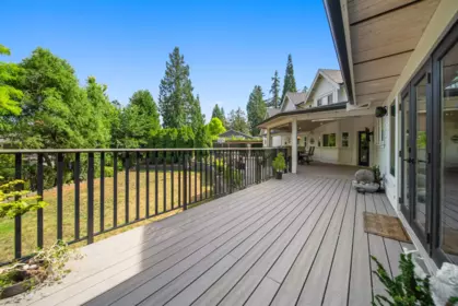 Swimming Pool Photo of 3330 140 Street, Surrey, BC