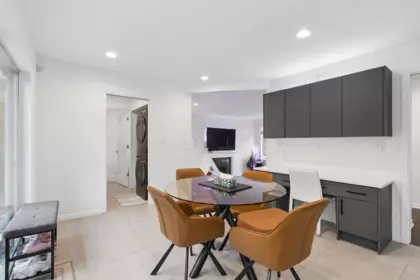 Breakfast Nook Photo of 456 Montroyal Boulevard, North Vancouver, BC