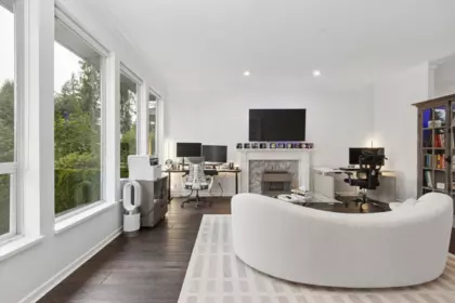 Kitchen Photo of 456 Montroyal Boulevard, North Vancouver, BC