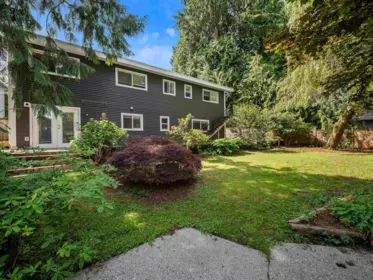 Hallway Photo of 4769 201 Street, Langley, BC