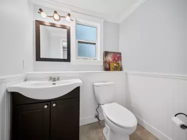 Laundry Room Photo of 4769 201 Street, Langley, BC