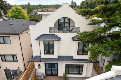 2 4659 W 11th Avenue, Vancouver, BC, Vancouver — Half Duplex for sale