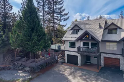 2323 Aspen Court, Whistler, BC, Whistler — Triplex for sale
