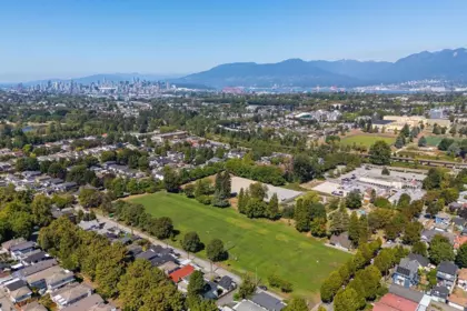 Community Amenities Photo (Clubhouse) of 2598 E 16th Avenue, Vancouver, BC