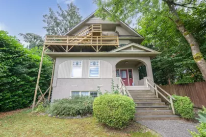 Primary Bedroom Photo of 236 W 12th Avenue, Vancouver, BC