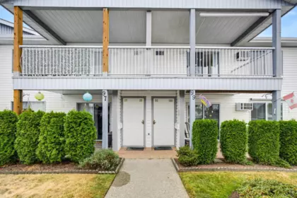 Community Amenities Photo (Clubhouse) of 100 32691 Garibaldi Drive, Abbotsford, BC