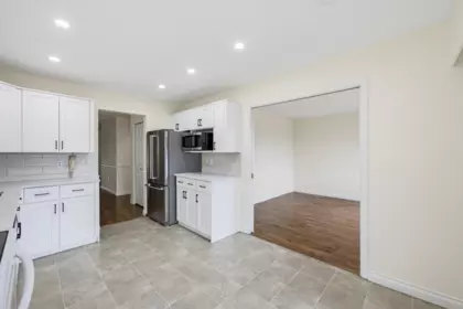 Primary Bedroom Photo of 100 32691 Garibaldi Drive, Abbotsford, BC