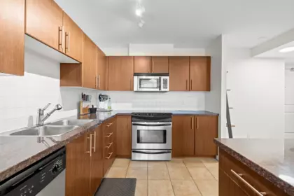 Dining Area Photo of 1007 2088 Madison Avenue, Burnaby, BC