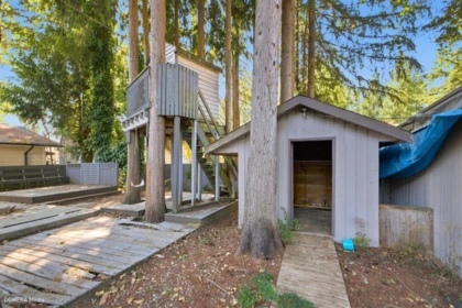 Front Yard Photo of 4099 207 Street, Langley, BC