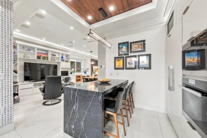 Kitchen Island Photo of 1267 E 53rd Avenue, Vancouver, BC