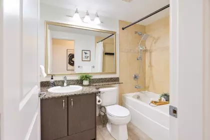 Mudroom Photo of 1708 898 Carnarvon Street, New Westminster, BC
