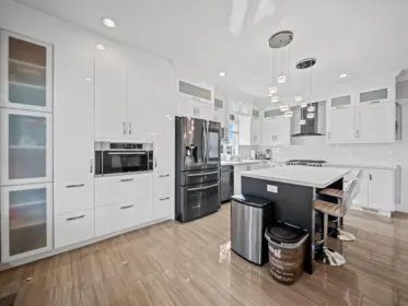 27649 Lundeberg Avenue, Abbotsford, BC, Abbotsford — Single Family Residence for sale