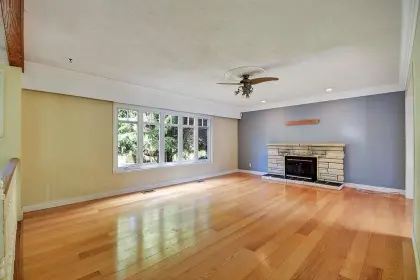 13164 Crescent Road, Surrey, BC, Surrey — Single Family Residence for sale