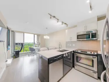 1001 2689 Kingsway, Vancouver, BC, Vancouver — Apartment/Condo for sale