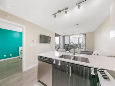 1001 2689 Kingsway, Vancouver, BC, Vancouver — Apartment/Condo for sale