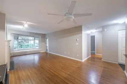 207 7231 Antrim Avenue, Burnaby, BC, Burnaby — Apartment/Condo for sale