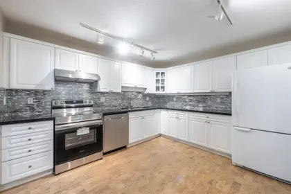 207 7231 Antrim Avenue, Burnaby, BC, Burnaby — Apartment/Condo for sale