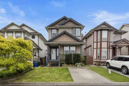 16 45306 Balmoral Avenue, Chilliwack, BC, Chilliwack — Single Family Residence for sale
