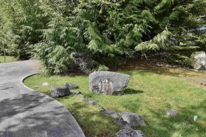 4574 Esquire Place, Madeira Park, BC, Madeira park — Single Family Residence for sale