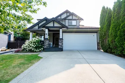 8345 209 Street, Langley, BC, Langley — Single Family Residence for sale