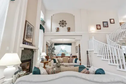 1710 Sugarpine Court, Coquitlam, BC, Coquitlam — Single Family Residence for sale