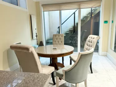 Breakfast Nook Photo of 1562 W 40th Avenue, Vancouver, BC