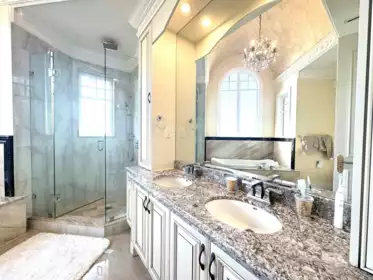 Guest Bathroom Photo of 1562 W 40th Avenue, Vancouver, BC