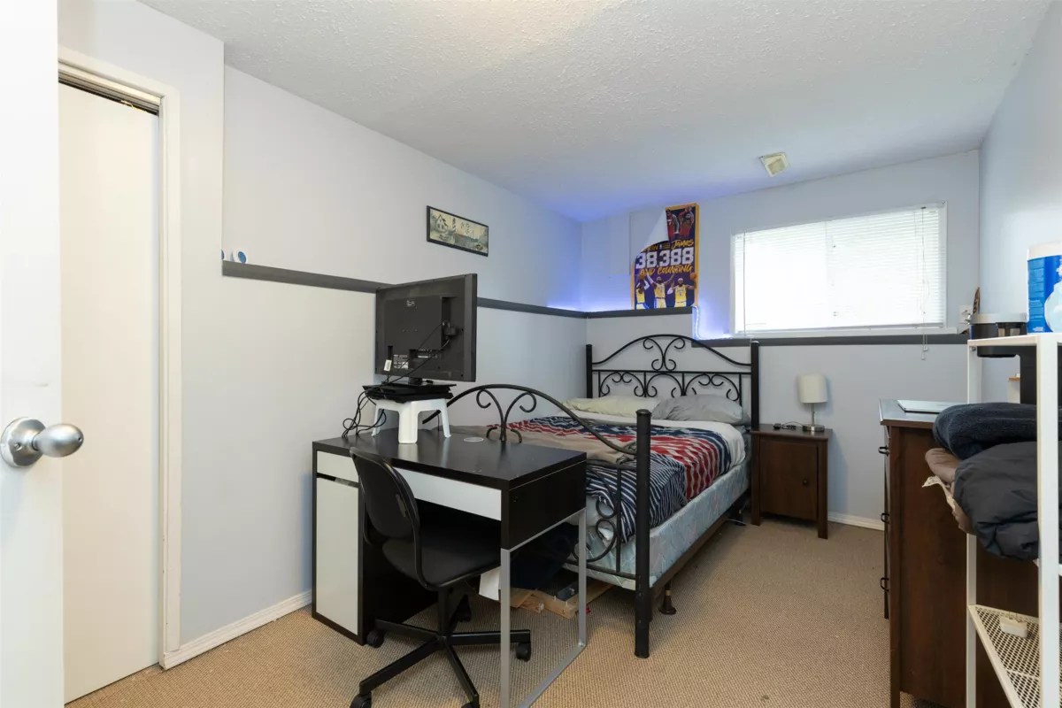 Laundry Room Photo of 3530 Hastings Street, Port Coquitlam, BC