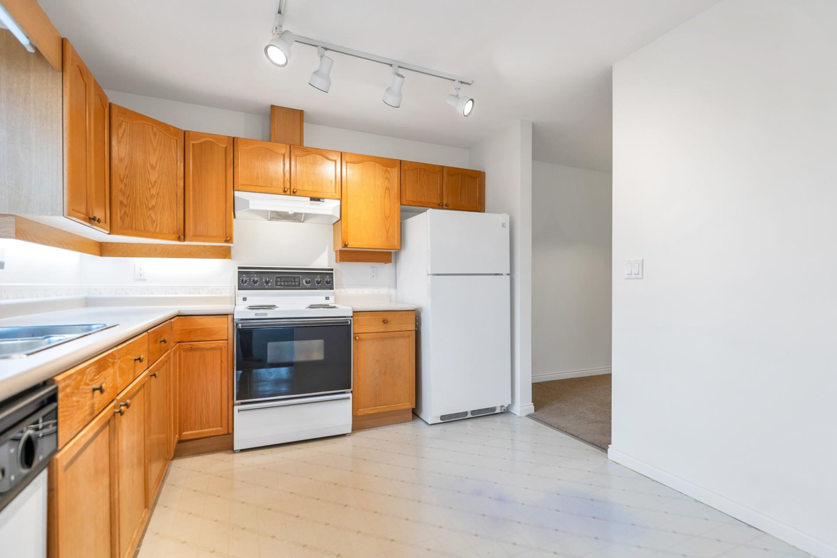 Breakfast Nook Photo of 210 9260 No.2 Road, Richmond, BC